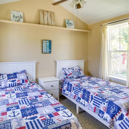 Coastal Lincoln City Home With Spacious Deck! Dış mekan fotoğraf